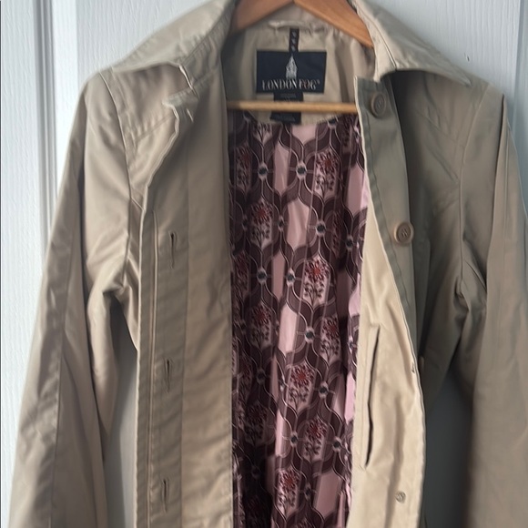 London Fog Classic Tan Trench Coat for Women - Picture 5 of 16